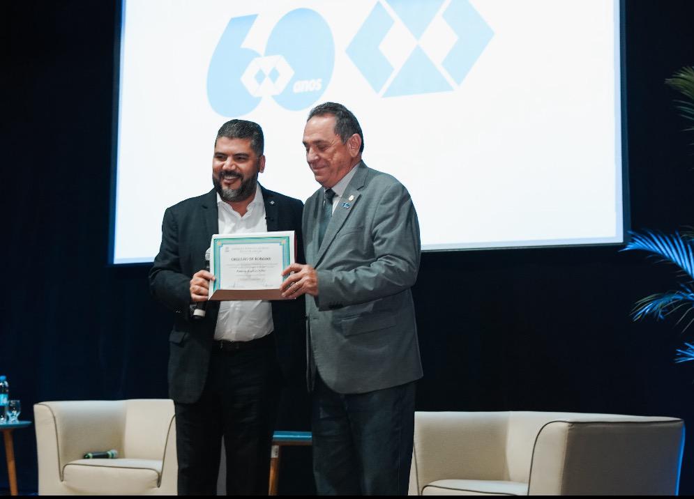 Adm. Rogério Cristino recebe título “Orgulho de Roraima” por contribuição na criação do CRA-RR